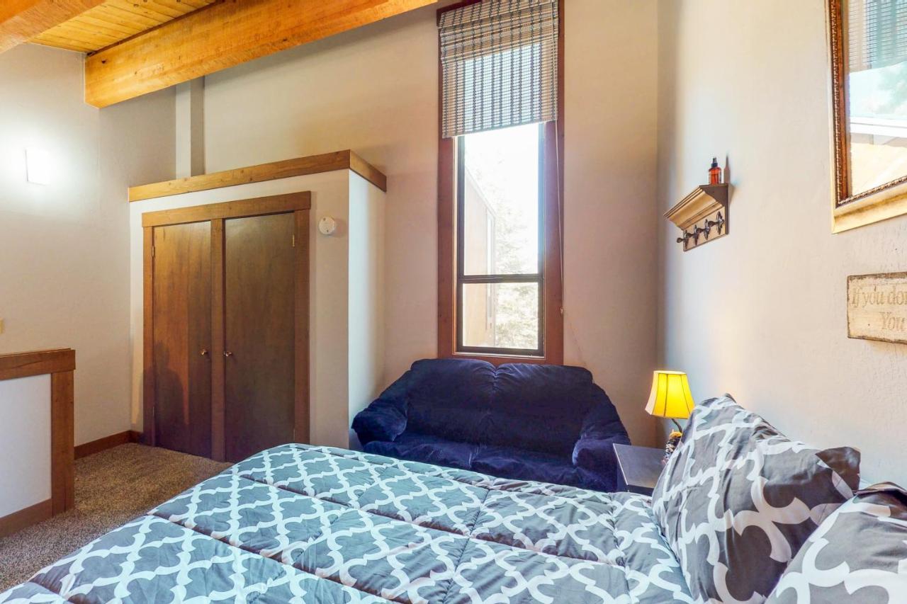 Starry Aspen Grove Hotel Truckee Bagian luar foto