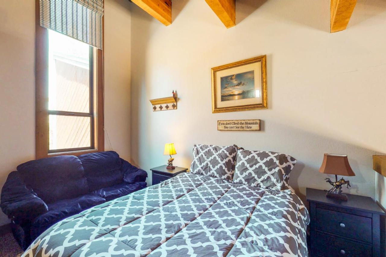 Starry Aspen Grove Hotel Truckee Bagian luar foto