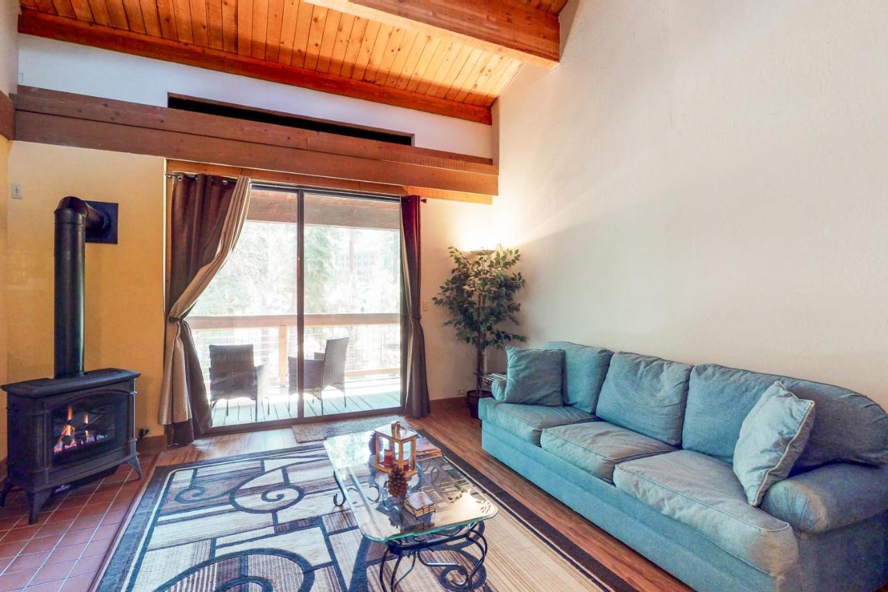 Starry Aspen Grove Hotel Truckee Bagian luar foto